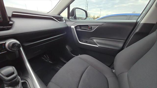 2019 Toyota RAV4 Hybrid LE