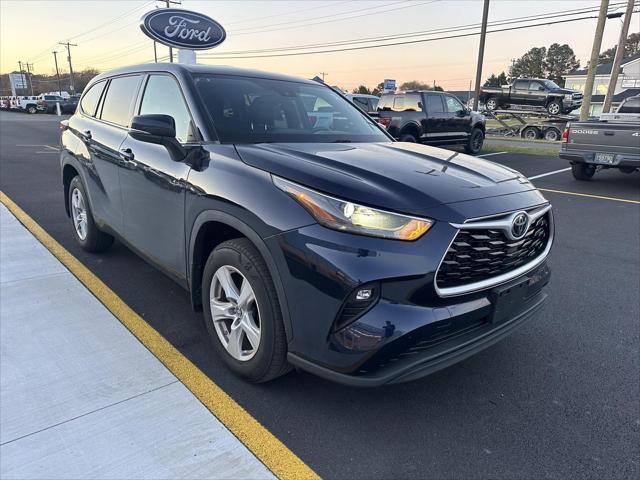 2022 Toyota Highlander LE 2022 Toyota Highlander LE