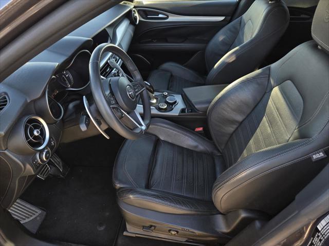2018 Alfa Romeo Stelvio Ti Sport AWD 2018 Alfa Romeo Stelvio Ti Sport AWD