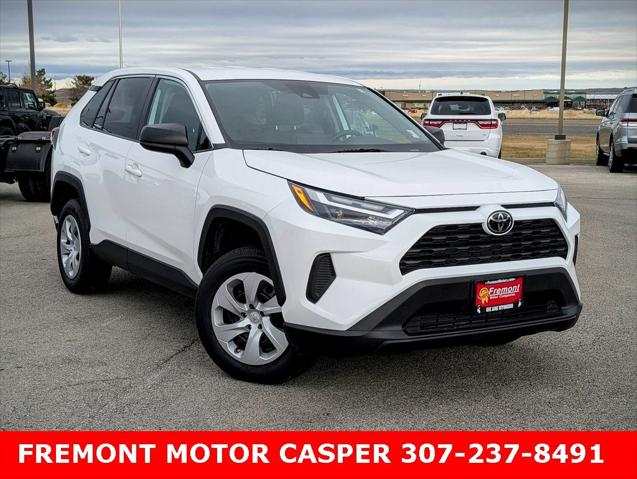 2024 Toyota RAV4 LE