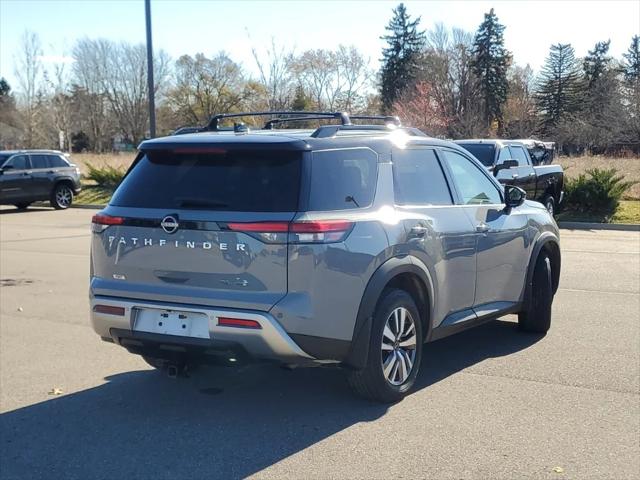 2022 Nissan Pathfinder SL 4WD