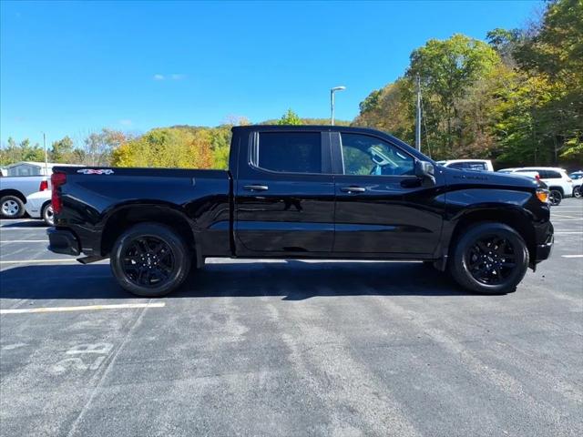 2025 Chevrolet Silverado 1500 4WD Crew Cab Short Bed Custom