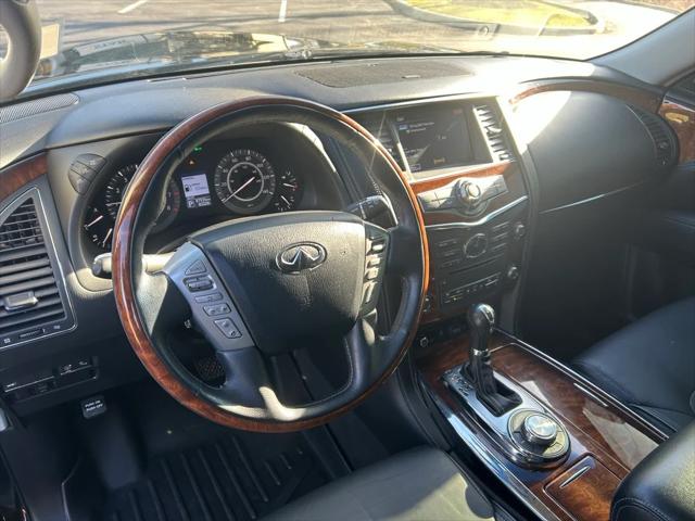 2016 INFINITI QX80 5.6 2016 INFINITI QX80 5.6