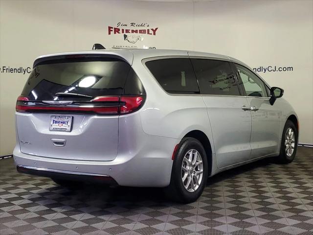 2024 Chrysler Pacifica Touring L 2024 Chrysler Pacifica Touring L