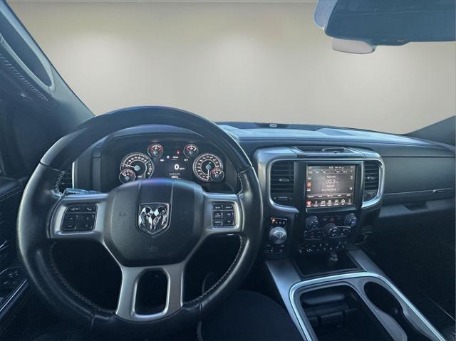 2017 RAM 1500 Limited Crew Cab 4x4 57 Box 2017 RAM 1500 Limited Crew Cab 4x4 57 Box