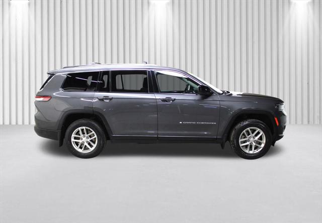 2022 Jeep Grand Cherokee L Laredo 4x4 2022 Jeep Grand Cherokee L Laredo 4x4