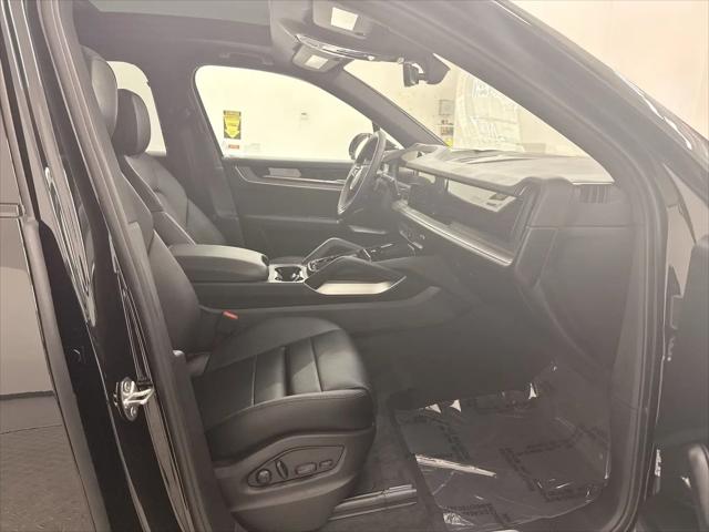 2025 Porsche Cayenne Cayenne