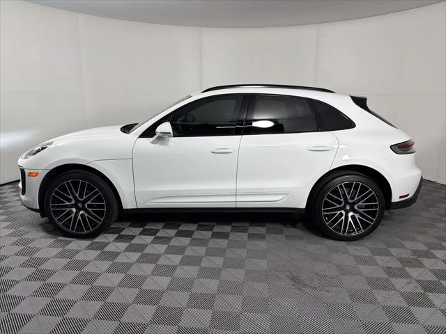 2025 Porsche Macan Macan