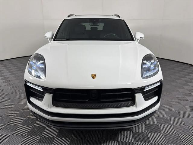 2025 Porsche Macan Macan