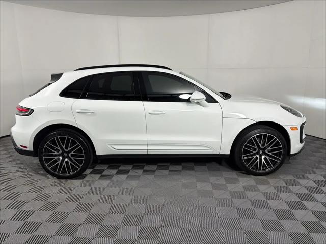2025 Porsche Macan Macan