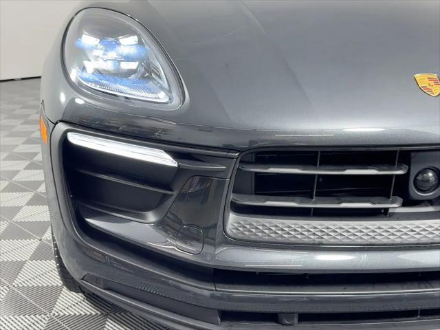 2025 Porsche Macan Macan