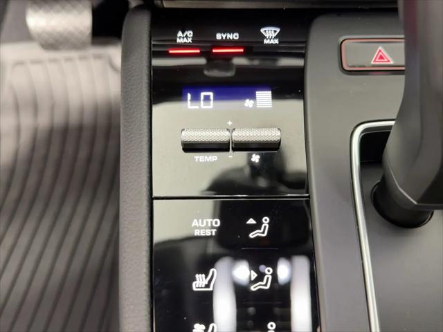 2025 Porsche Macan Macan