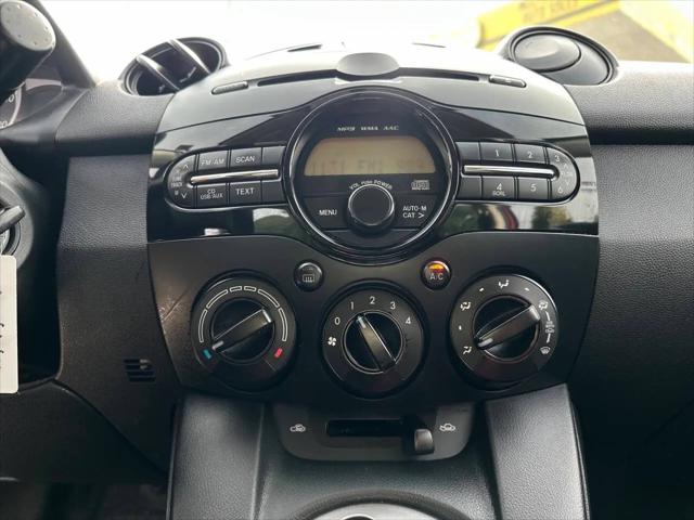 2013 Mazda Mazda2 Sport