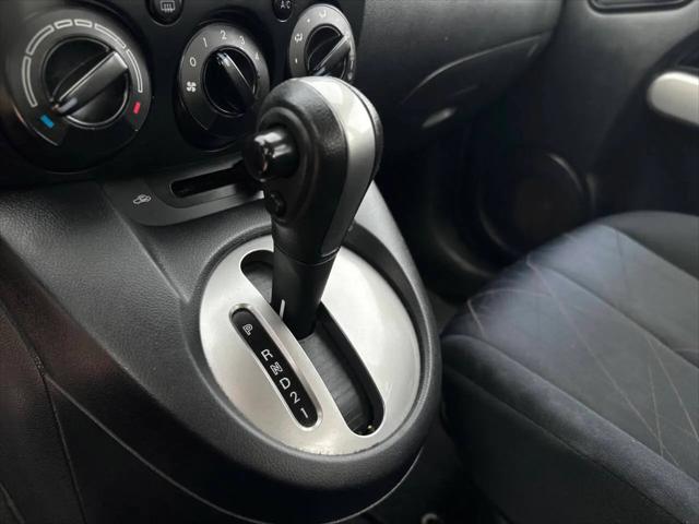 2013 Mazda Mazda2 Sport