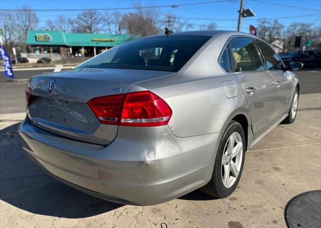 2012 Volkswagen Passat 2.5L SE