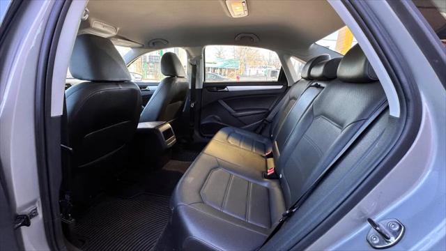 2012 Volkswagen Passat 2.5L SE