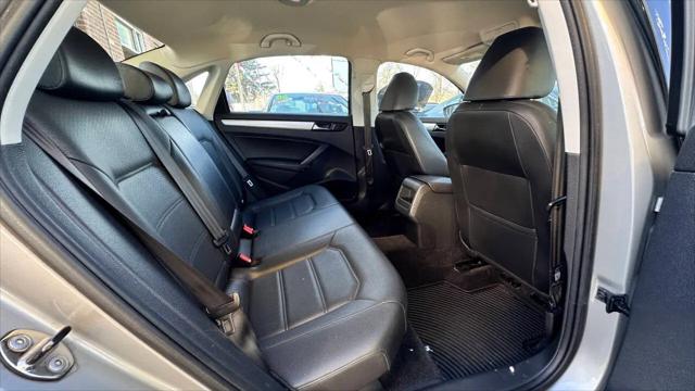 2012 Volkswagen Passat 2.5L SE