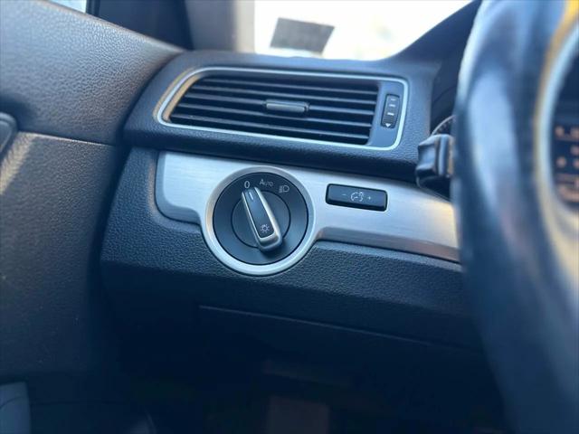 2012 Volkswagen Passat 2.5L SE