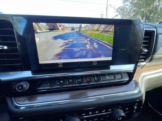 2024 Chevrolet Silverado 1500 4WD Crew Cab Short Bed LT with 2FL