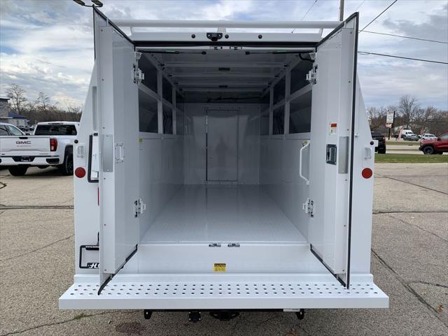 2025 GMC Savana Cutaway Work Van
