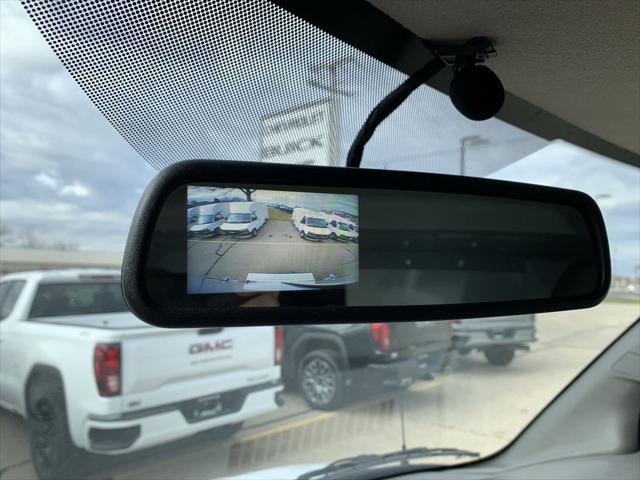 2025 GMC Savana Cutaway Work Van
