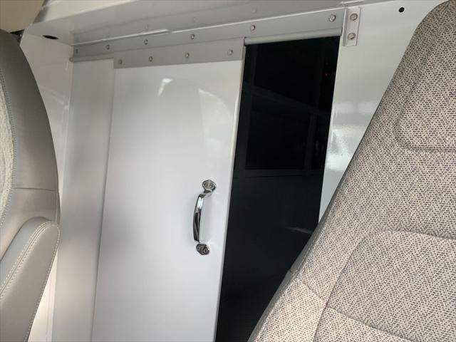 2025 GMC Savana Cutaway Work Van