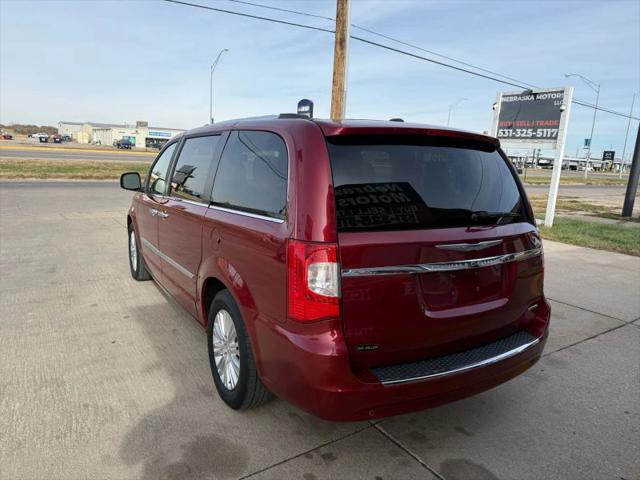 2013 Chrysler Town & Country Limited