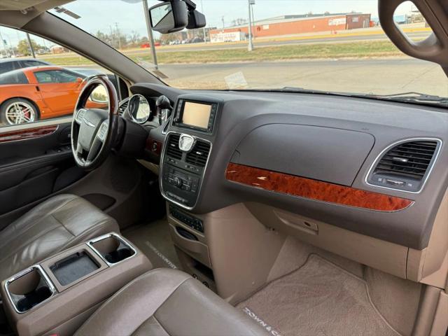 2013 Chrysler Town & Country Limited