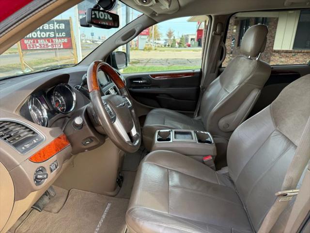 2013 Chrysler Town & Country Limited