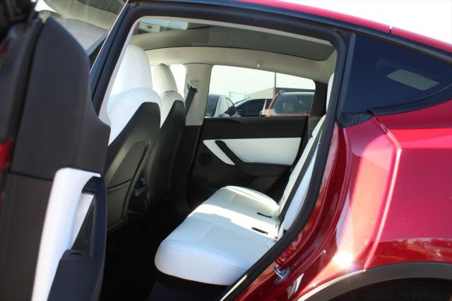2022 Tesla Model Y Long Range Dual Motor All-Wheel Drive