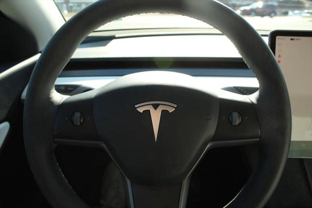 2022 Tesla Model Y Long Range Dual Motor All-Wheel Drive