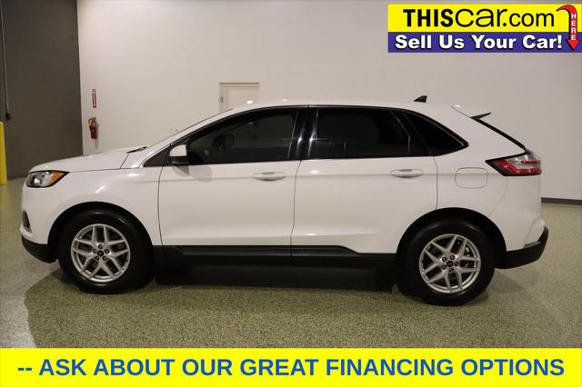 2021 Ford Edge SEL photo 4