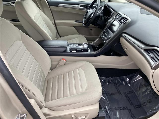 2019 Ford Fusion Hybrid SE