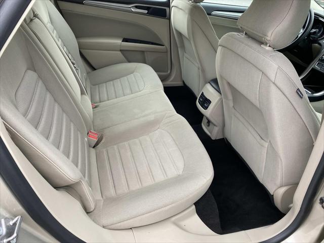 2019 Ford Fusion Hybrid SE