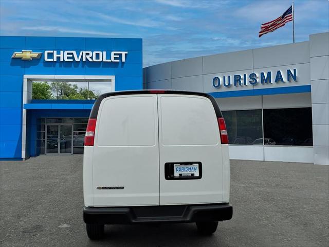 2025 Chevrolet Express Cargo Van RWD 2500 Regular Wheelbase WT