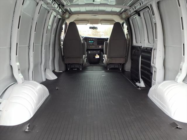 2025 Chevrolet Express Cargo Van RWD 2500 Regular Wheelbase WT