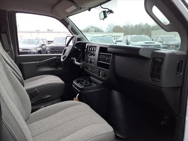 2025 Chevrolet Express Cargo Van RWD 2500 Regular Wheelbase WT