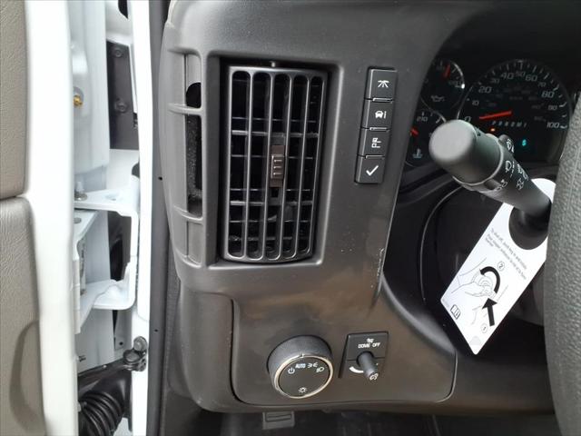 2025 Chevrolet Express Cargo Van RWD 2500 Regular Wheelbase WT