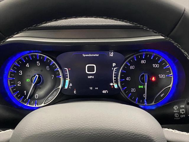 2026 Chrysler Pacifica Select AWD