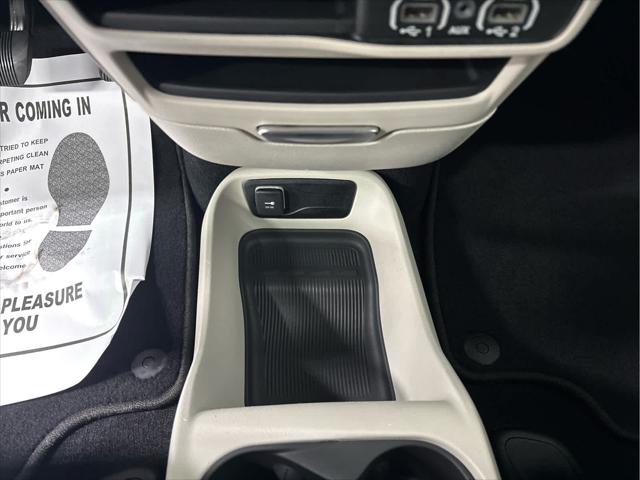 Used 2022 Chrysler Voyager For Sale in Wilmington, OH