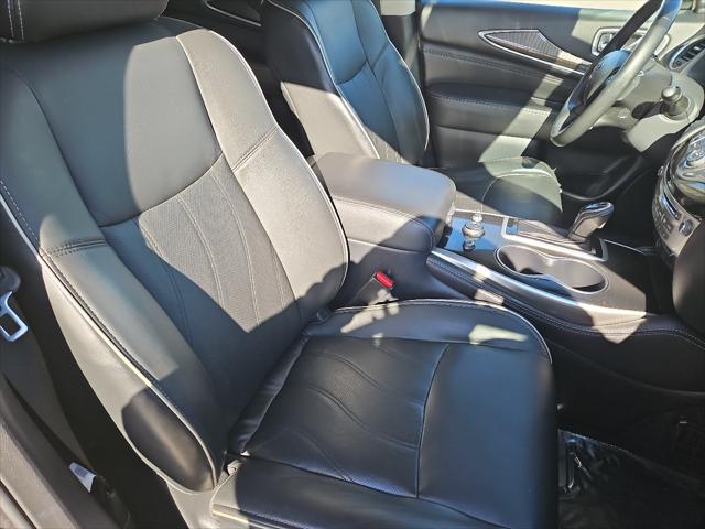 2019 INFINITI QX60 LUXE