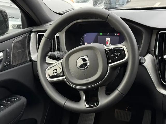 2026 Volvo XC60 Plug-In Hybrid Black Edition Ultra, T8 AWD Electric/Gasoline, Dark