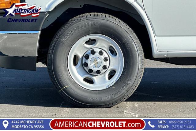 2025 Chevrolet Express Cargo Van RWD 3500 Extended Wheelbase WT