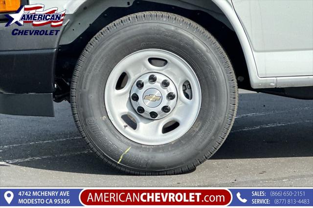 2025 Chevrolet Express Cargo Van RWD 3500 Extended Wheelbase WT