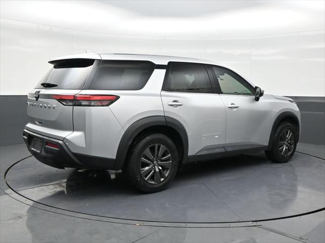 2022 Nissan Pathfinder S 2WD