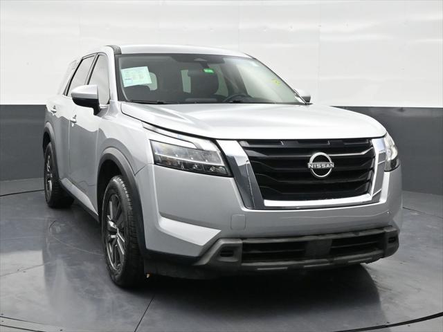 2022 Nissan Pathfinder S 2WD