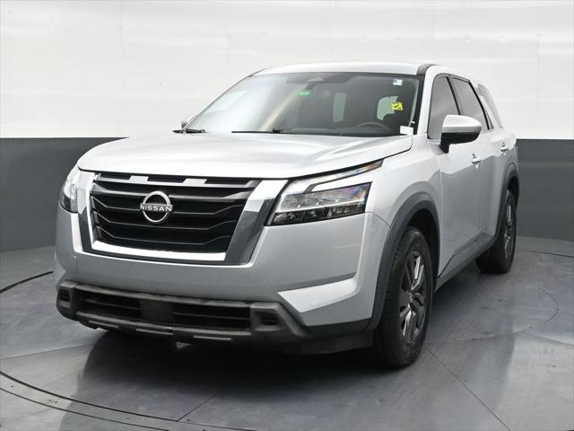2022 Nissan Pathfinder S 2WD