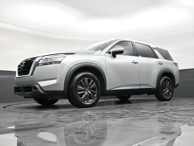 2022 Nissan Pathfinder S 2WD
