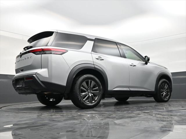 2022 Nissan Pathfinder S 2WD