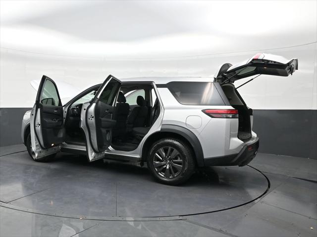 2022 Nissan Pathfinder S 2WD